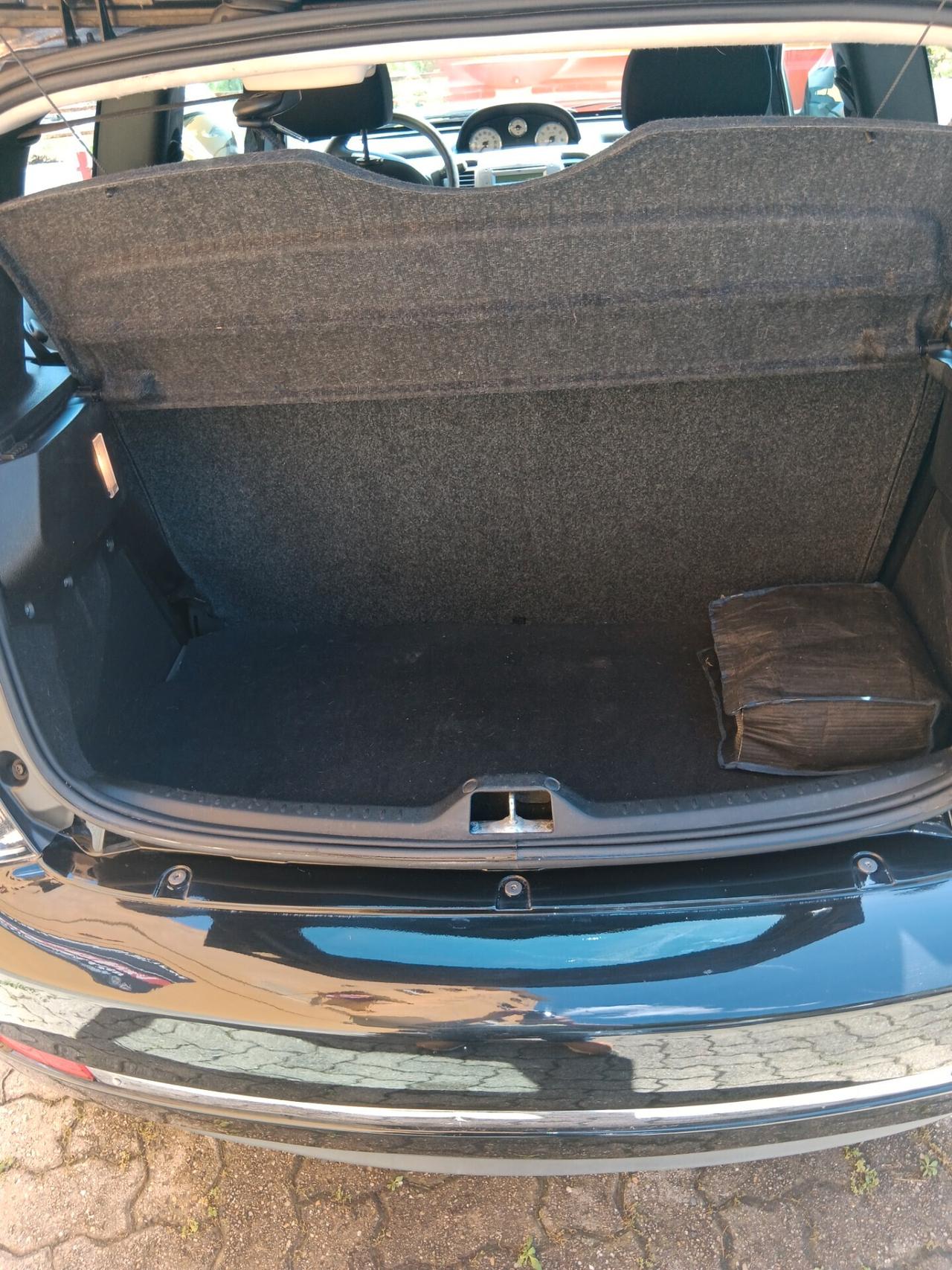 Lancia Ypsilon 1.4 Oro Ecochic GPL