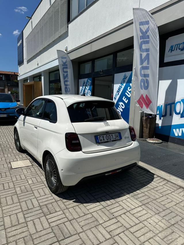 FIAT 500e Berlina 42 kWh Icon +