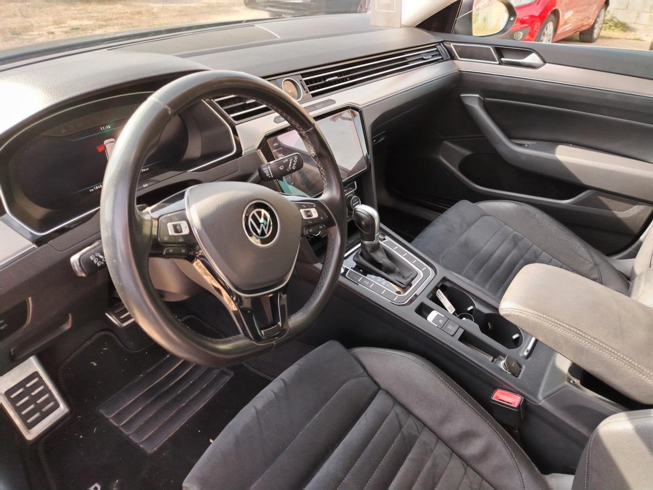 Volkswagen Passat Variant 2.0 TDI SCR 190 CV DSG Executive BMT