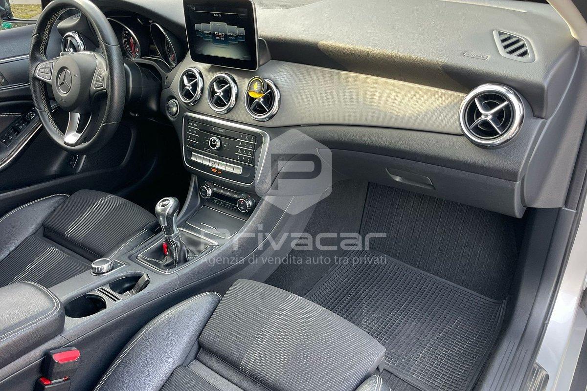 MERCEDES GLA 200 d Sport