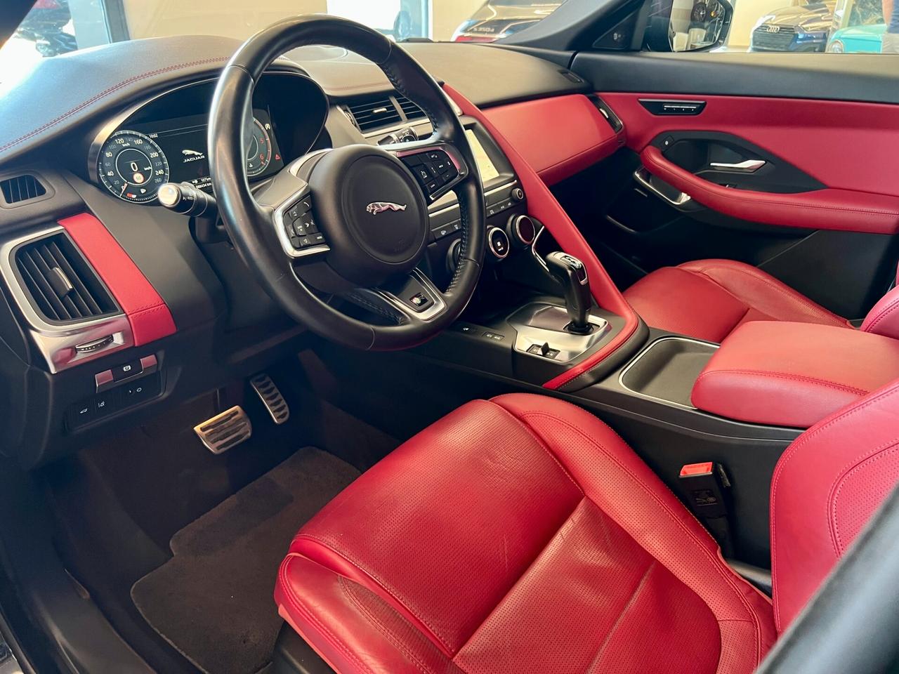 Jaguar E-Pace 2.0D 240 CV AWD aut. R-Dynamic HSE