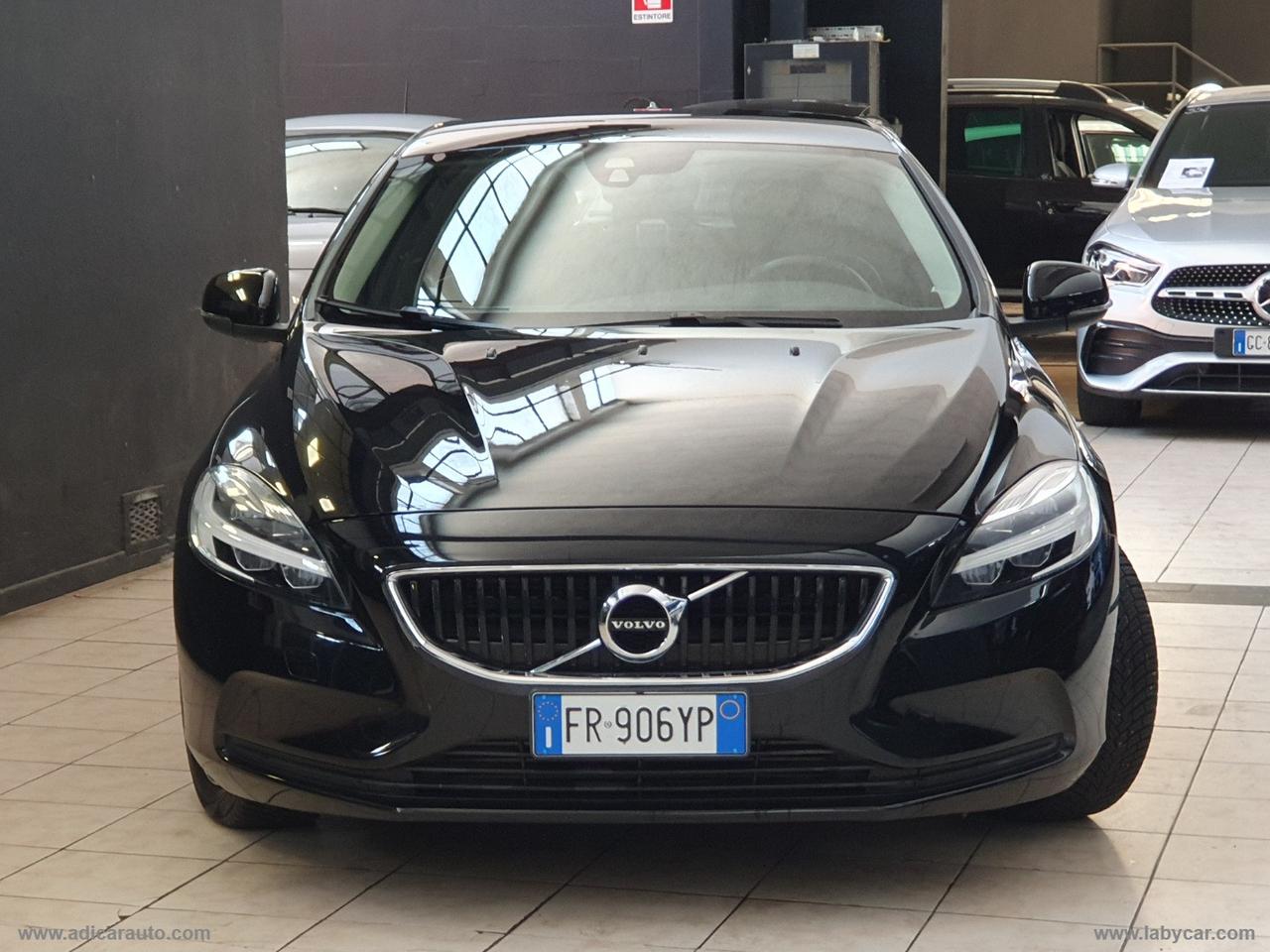 VOLVO V40 T2