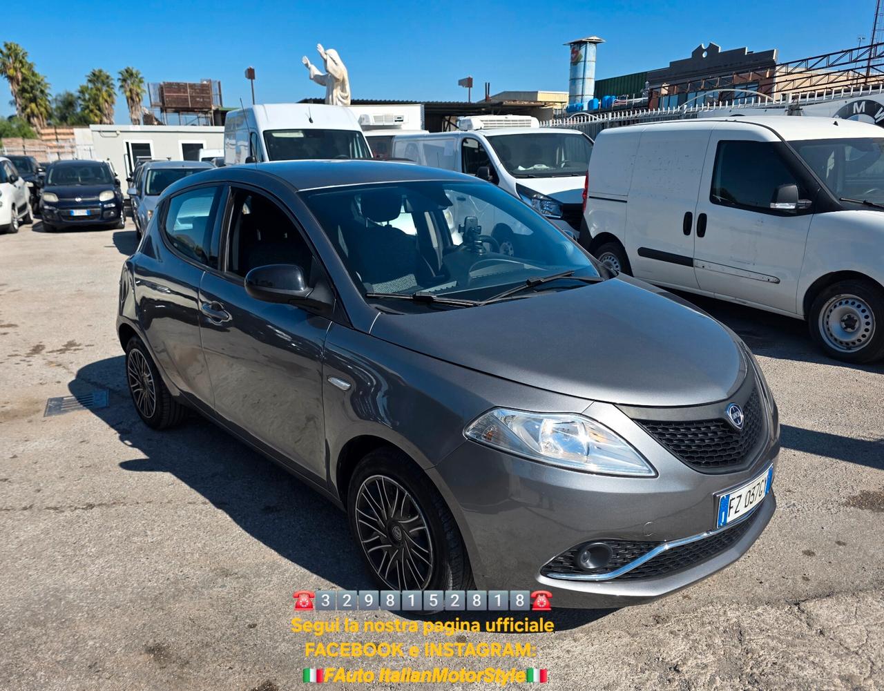 Lancia Ypsilon 1.2 69 CV 5 porte GPL Ecochic Gold