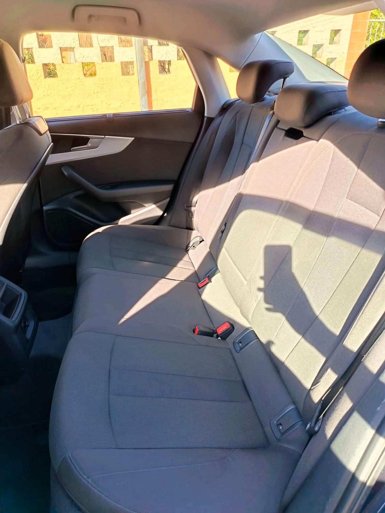 Audi A4 2.0 TDI ultra 136CV Business