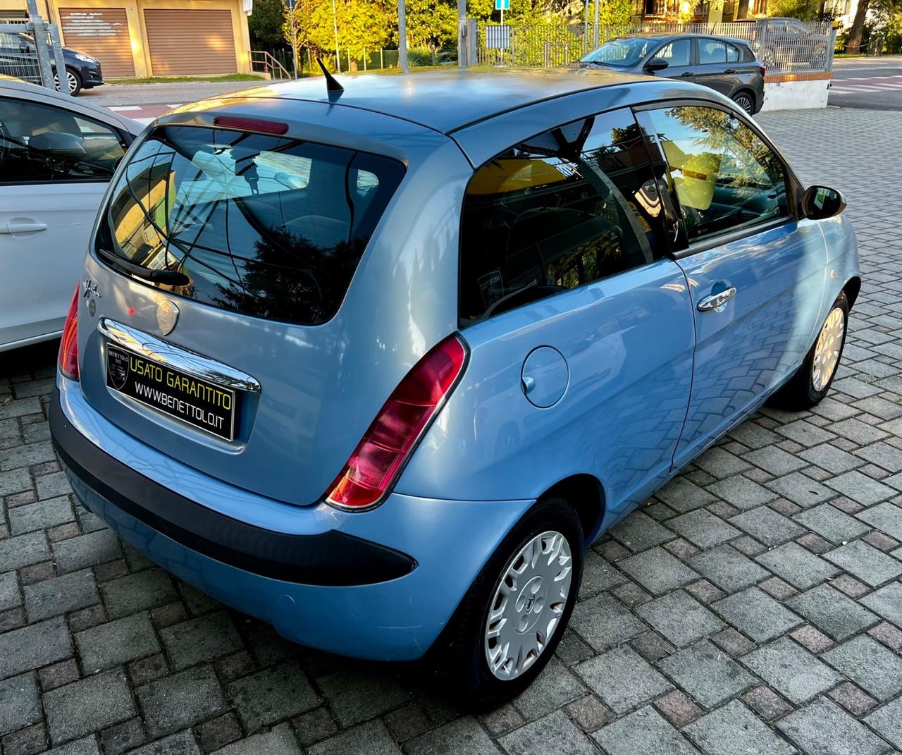 Lancia Ypsilon 1.2 16V Argento
