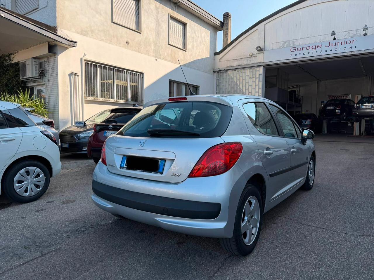 Peugeot 207 1.4 VTi 95CV 5p. NEOPATENTATI