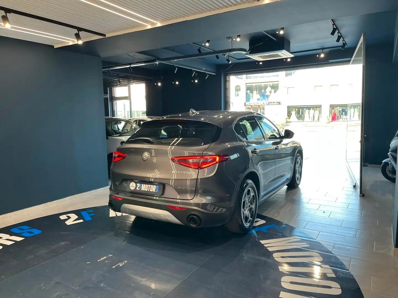 Alfa Romeo Stelvio 2.2 Turbodiesel 190 CV AT8 RWD Business