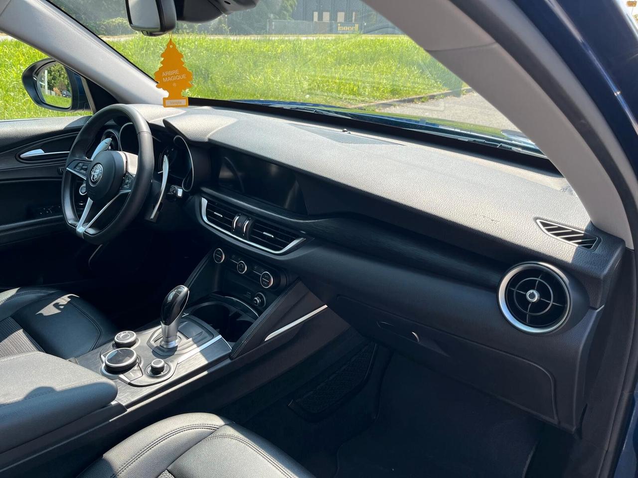 Alfa Romeo Stelvio 2.2 Turbodiesel 210 CV AT8 Q4