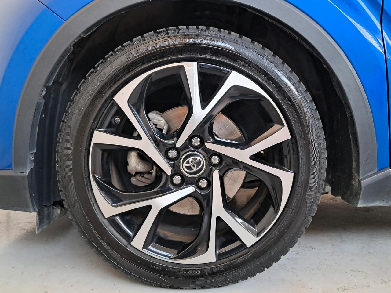 Toyota C-HR 1.8 Hybrid E-CVT Style