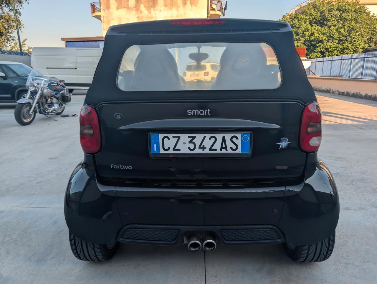 Smart ForTwo 700 cabrio Brabus (55 kW)