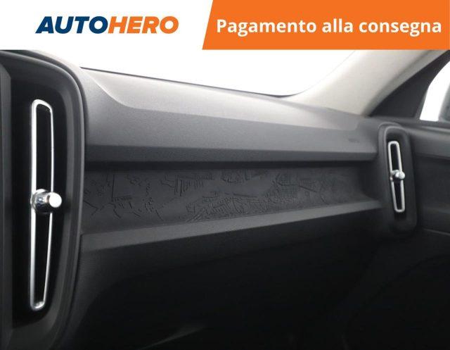 VOLVO XC40 T2 Geartronic Momentum Core