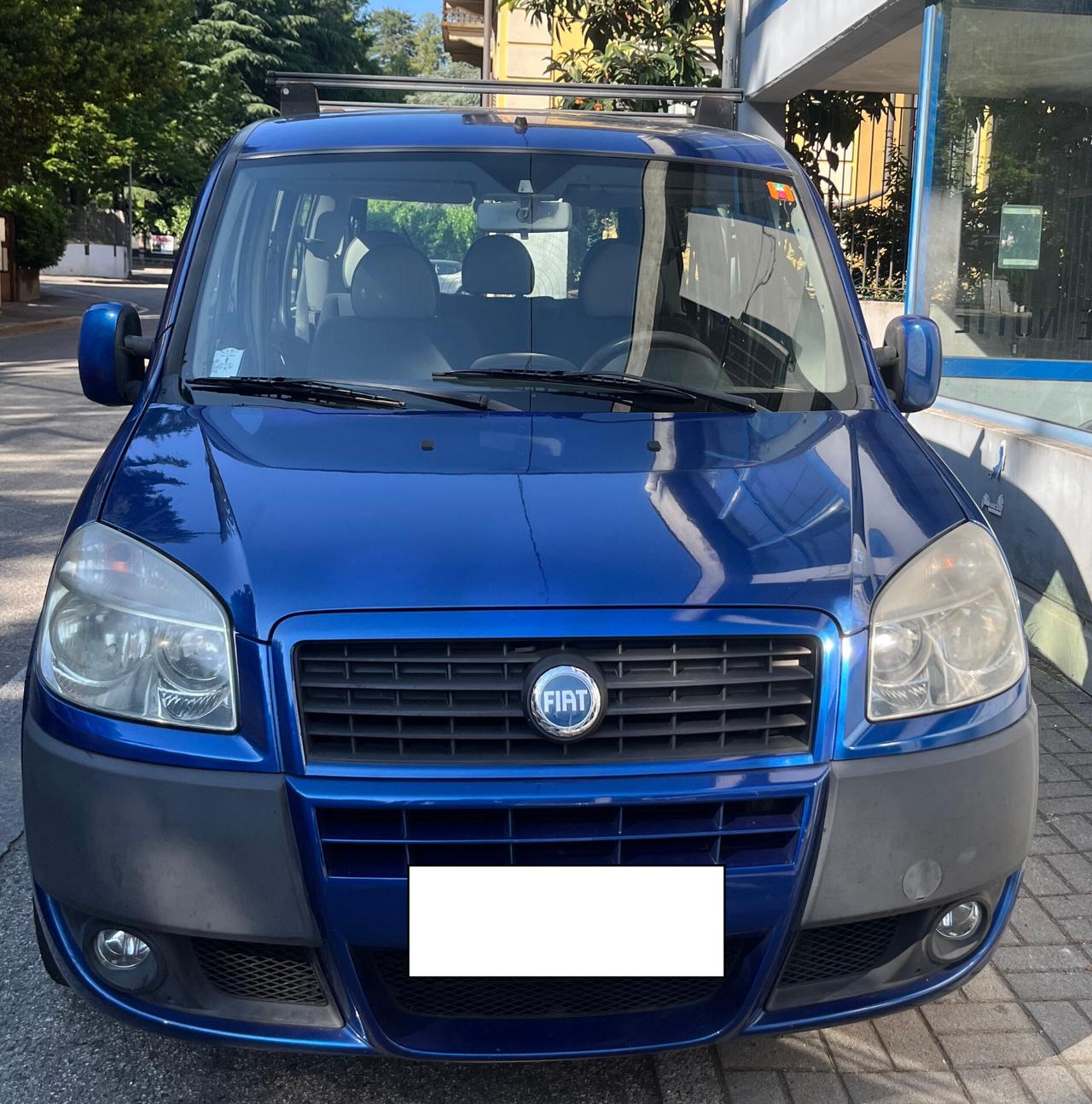 FIAT DOBLO - 1.9 MULTIJET - VETRATO - 5 POSTI