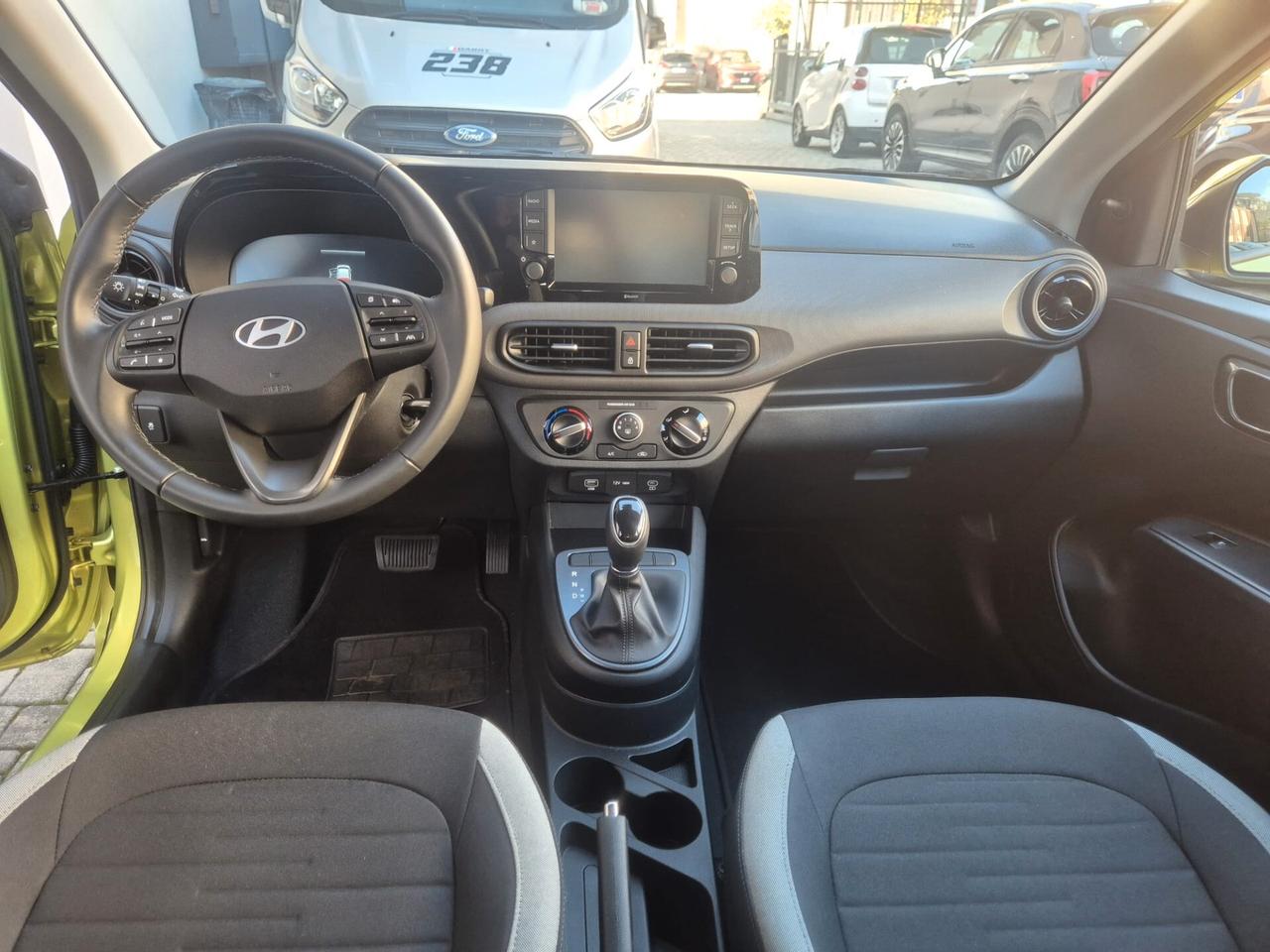 HYUNDAI I10 1.0 mpi Tech Connect Pack - CAMBIO AUTOMATICO