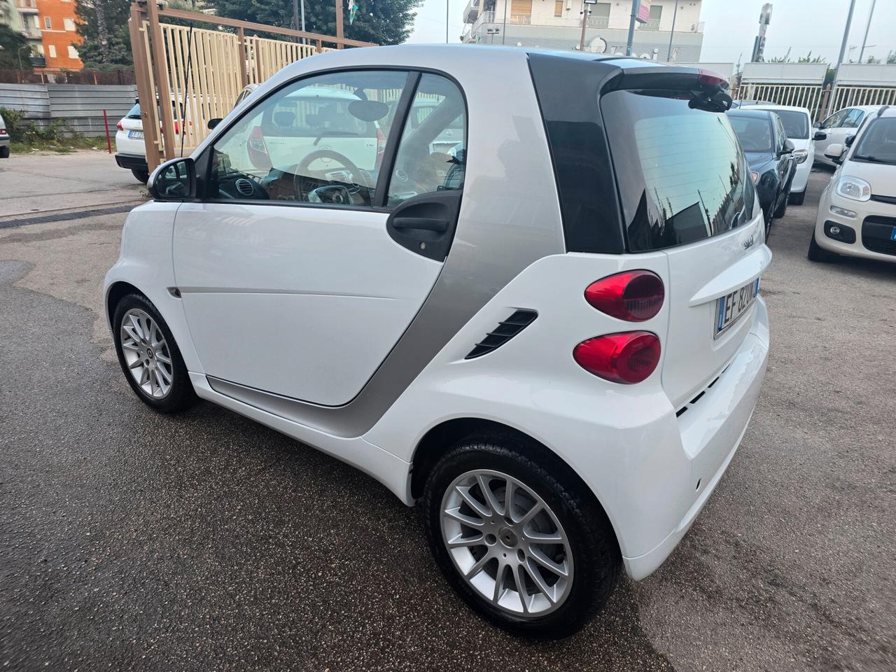 Smart ForTwo 1000 52 kW MHD coupé passion