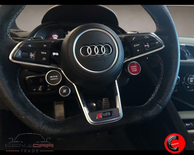 AUDI R8 Coupé V10 RWD S tronic performance