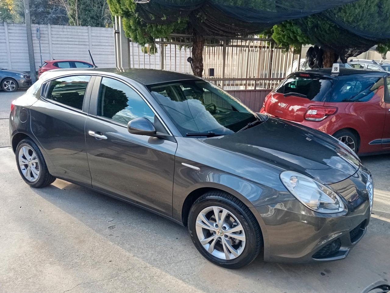 Alfa Romeo Giulietta 1.6 JTDm-2 105 CV Exclusive