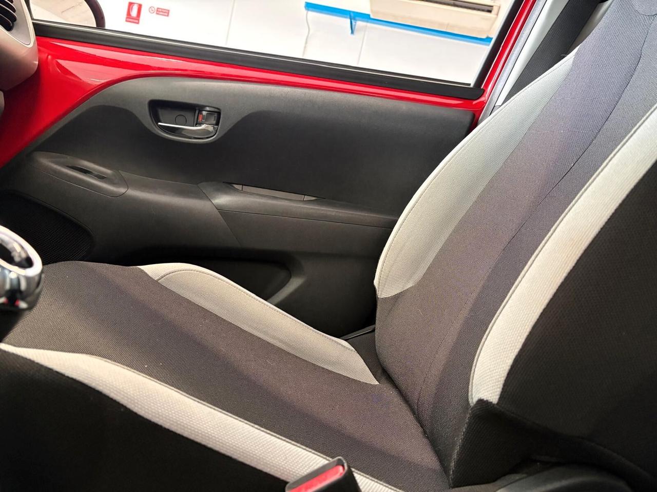 Toyota Aygo X-COOL 1.0 VVT-i 69 CV 5 porte 51000 KM