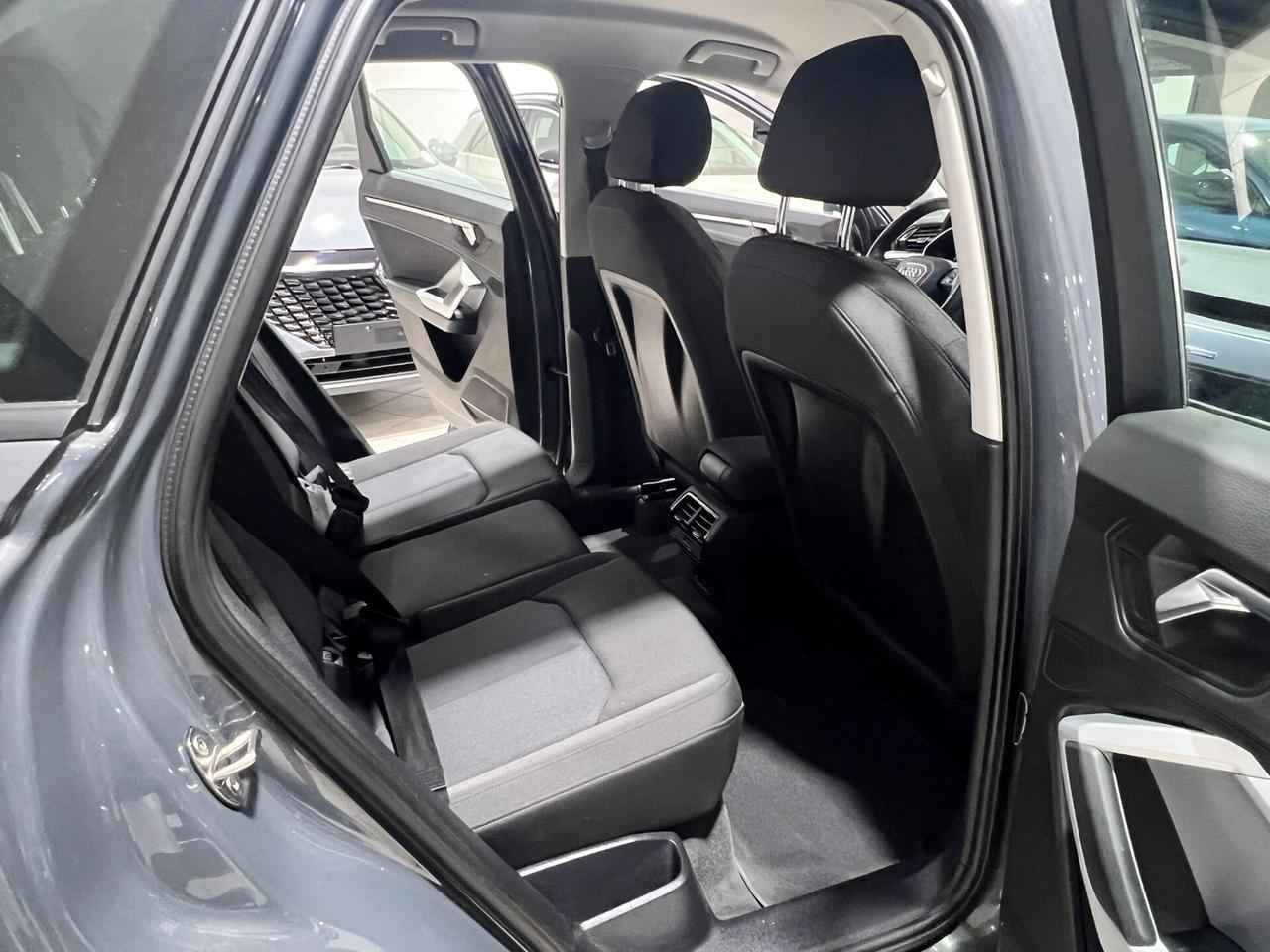 Audi Q3 35 TDI S tronic Business Advanced