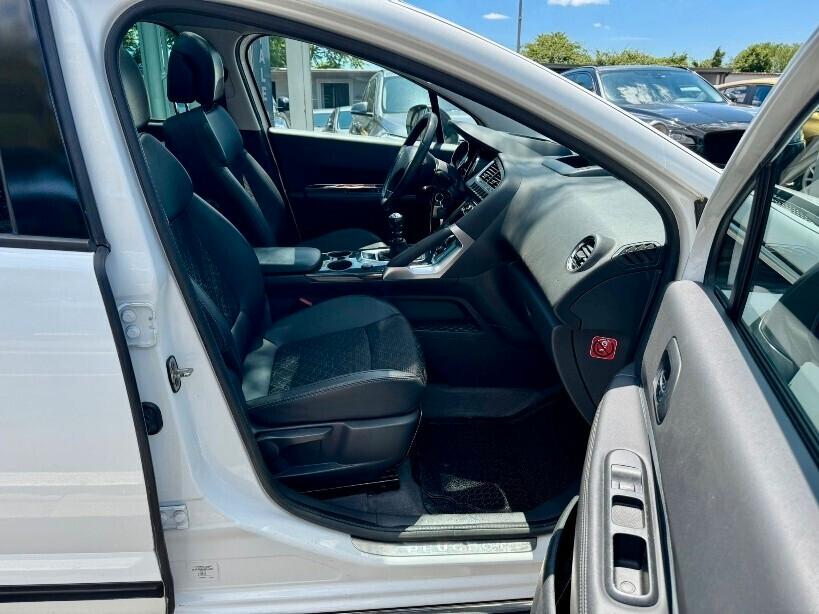 Peugeot 3008 1.6 HDi 115CV Allure