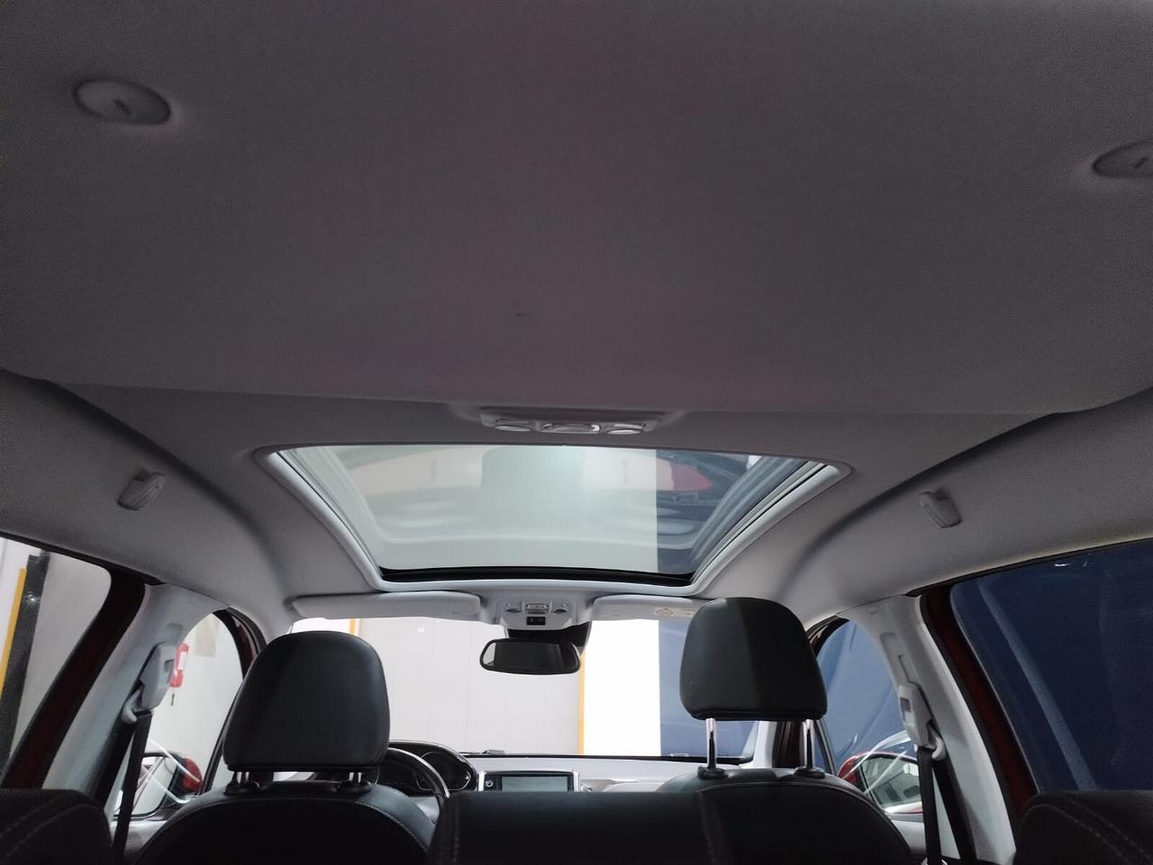 Peugeot 2008 BlueHDi 100 Allure