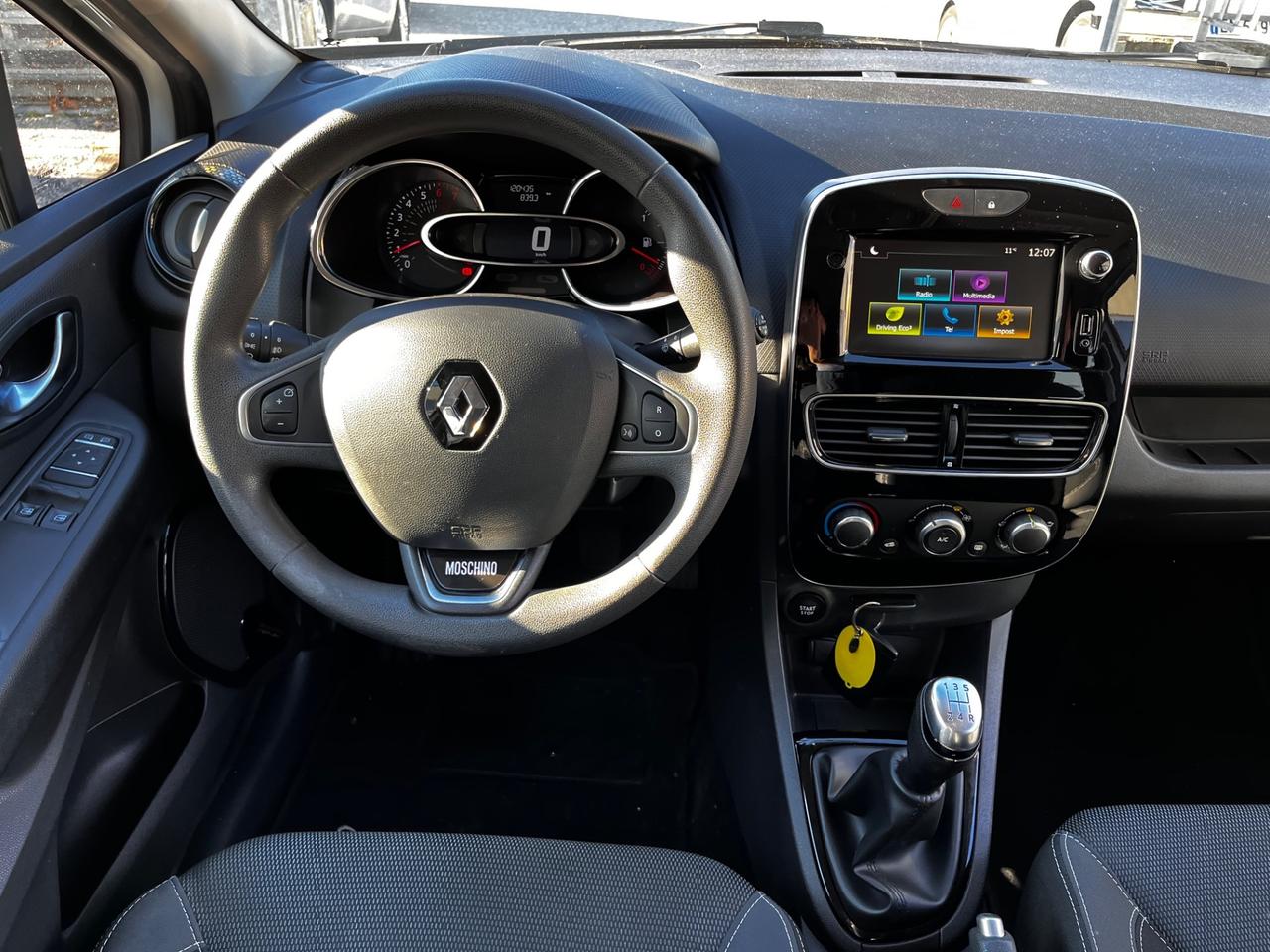 Renault Clio 0.9TCe 75 CV 5 p. MOSCHINO OK NEOPATENTI