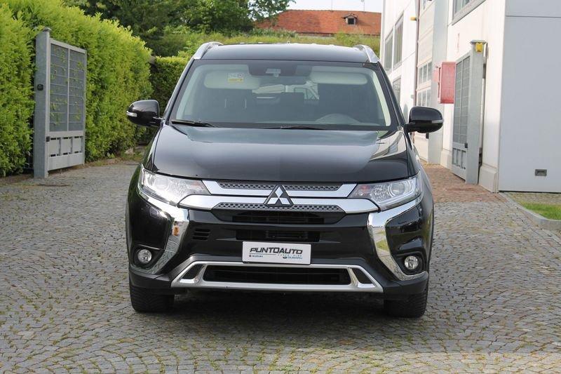 Mitsubishi Outlander 2.0 4WD GPL Bi-fuel CVT Insport SDA 7 posti