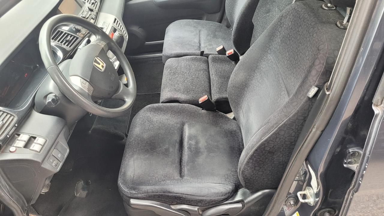 Honda FR-V 2.2 16V i-CTDi Executive 6 POSTI