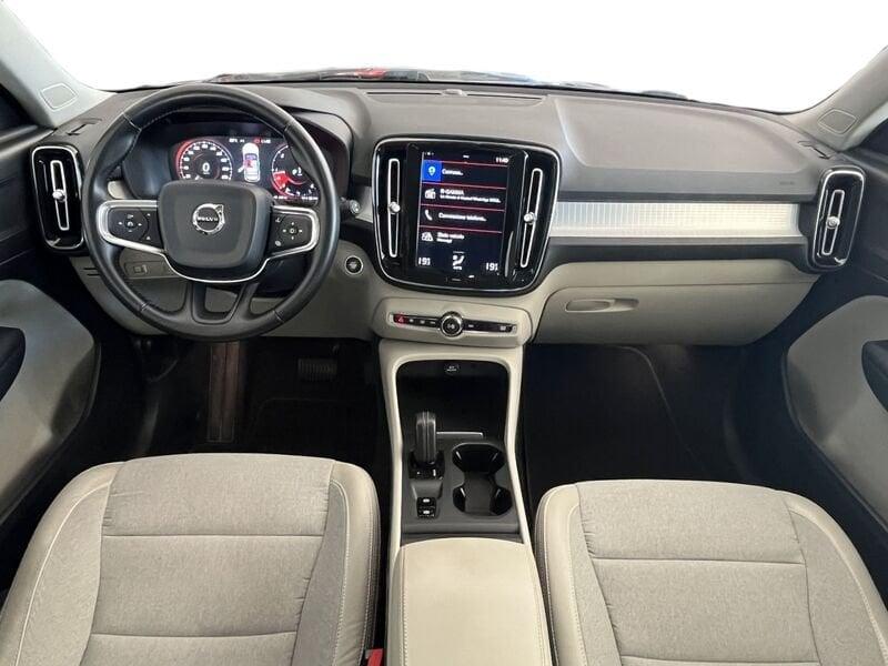 Volvo XC40 D3 150 CV AWD Automatica LED Momentum