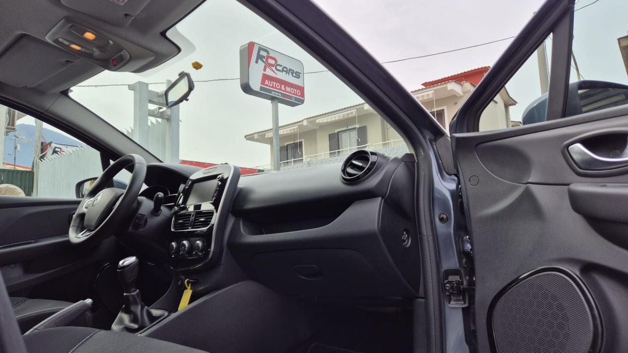 Renault Clio TCe 12V 90 CV GPL 5 porte Moschino Life