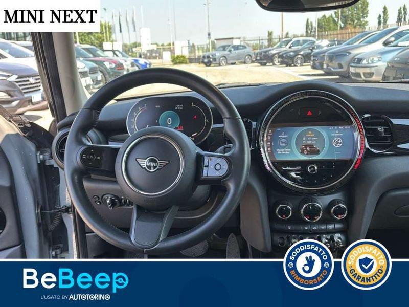 MINI Mini 5 porte MINI 5P 1.5 COOPER ESSENTIAL AUTO