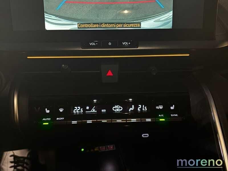 Toyota C-HR 1.8 hv Lounge fwd e-cvt