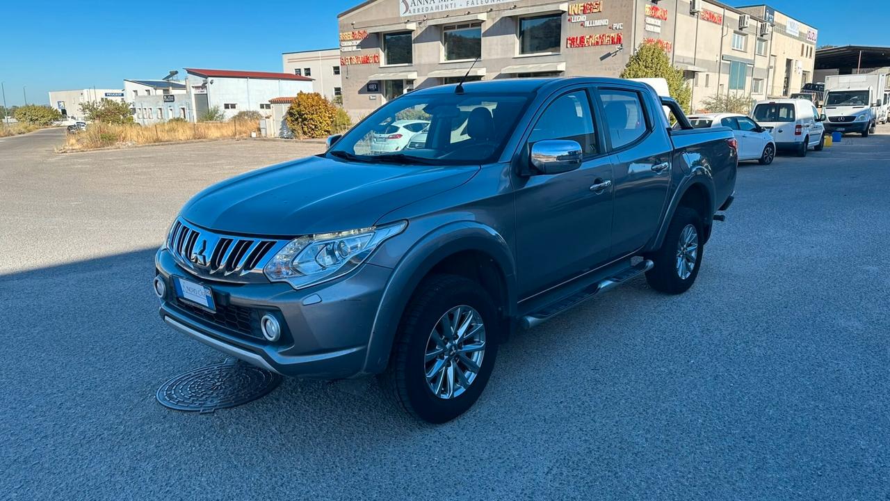 Mitsubishi L200 2.4 DI-D/181CV Double Cab Intense Hp Mivec