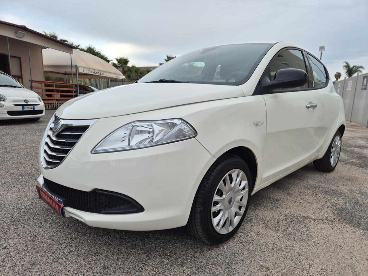 Lancia YPSILON 1.2 69 CV 5 porte RESTAYLING NUOVA FULL