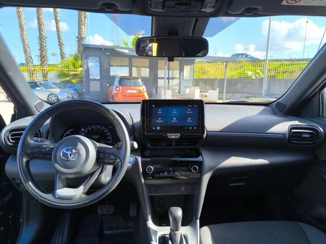 TOYOTA Yaris Cross 1.5 Hybrid 5p. E-CVT AWD-i Business