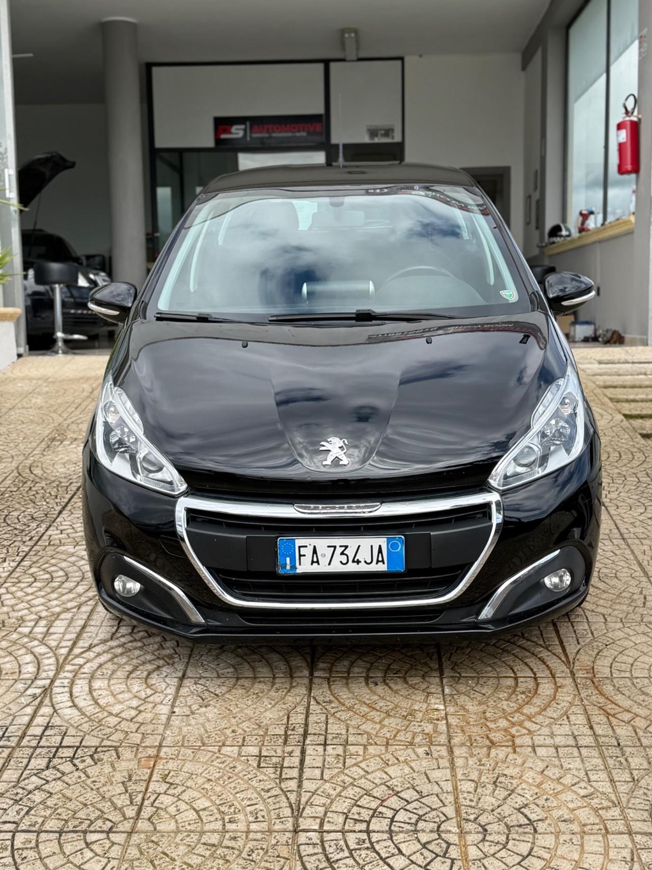 Peugeot 208 1.4 HDi 68 CV 5 porte