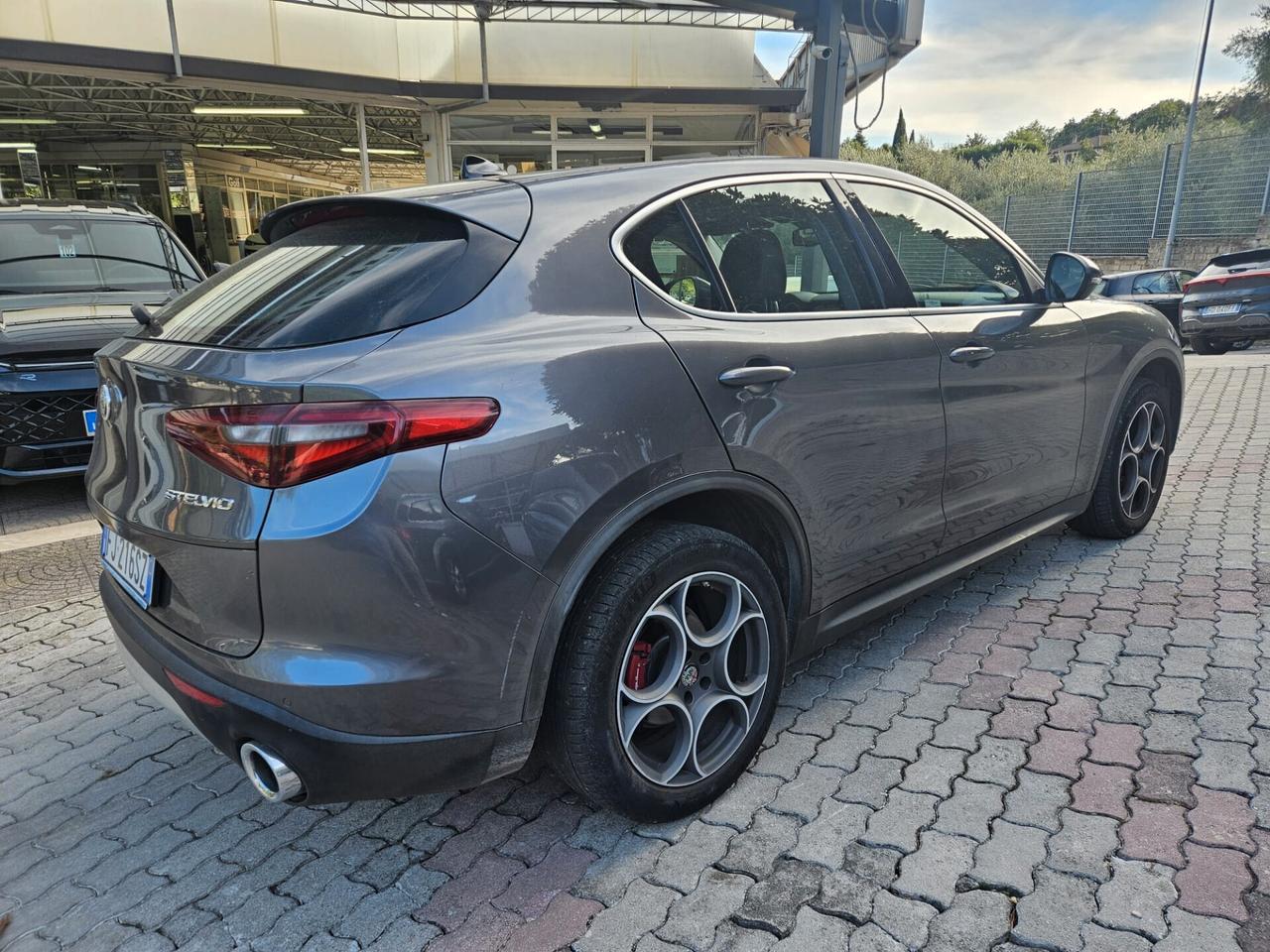 Alfa Romeo Stelvio 2.2 Turbodiesel 210 CV AT8 Q4 Super