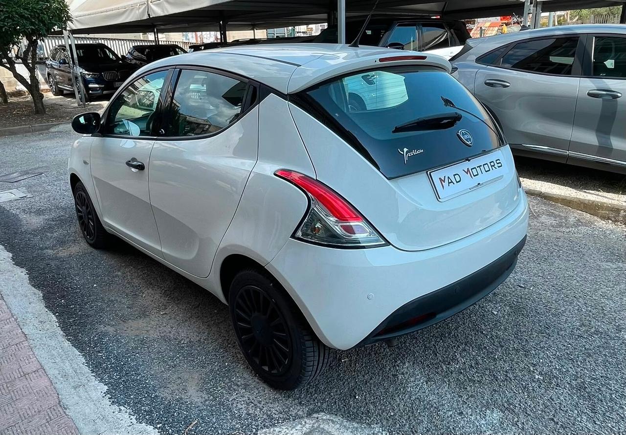 Lancia Ypsilon 1.2 69 CV 5 porte S&S Platinum