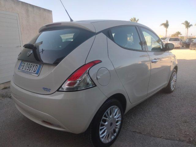 LANCIA Ypsilon 1.2 69 CV 5 porte Gold