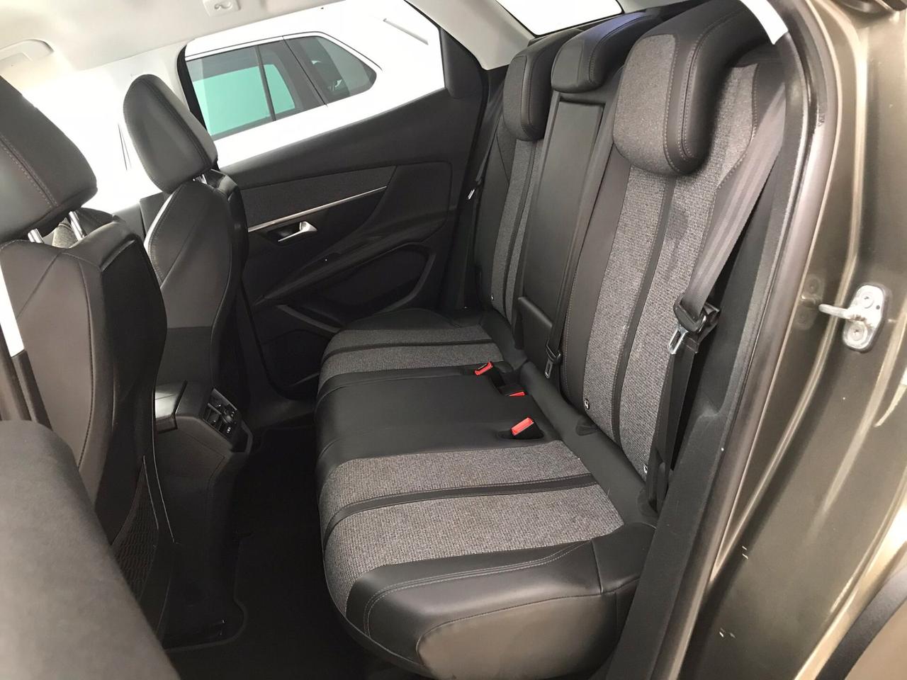 Peugeot 3008 2.0 HDi 150CV ALLURE KM CERTIFICATI