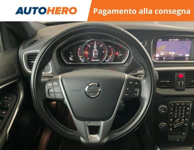 VOLVO V40 D2 R-design