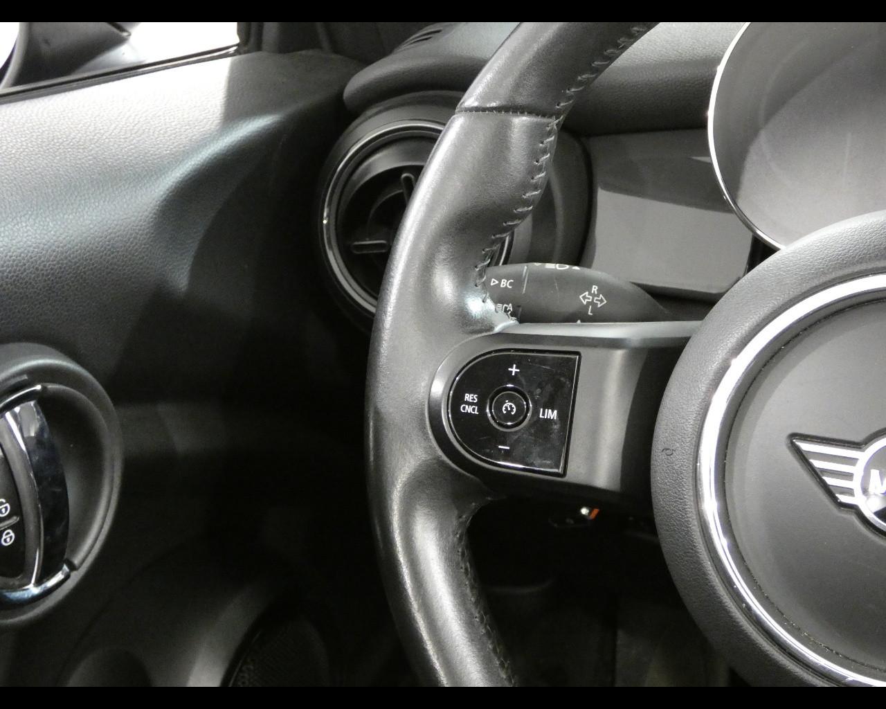 MINI Mini Cbr. (F57) - Mini 1.5 Cooper Classic Cabrio