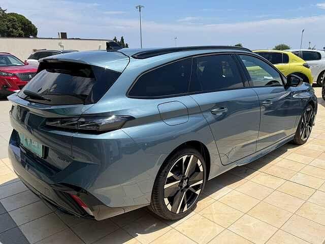 Peugeot 308 Plug-in Hybrid 195 e-DCS7 SW GT