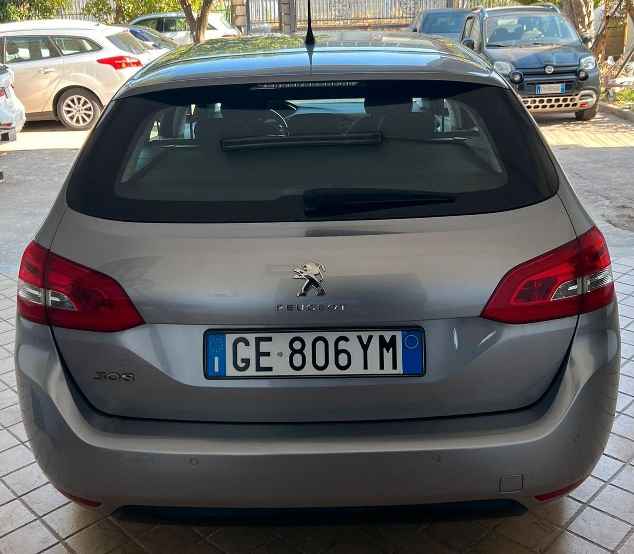 Peugeot 308 BlueHDi 130 S&S EAT8 SW Active Business