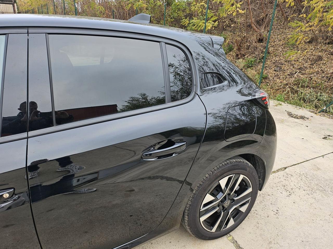 Peugeot 208 PureTech 100 Stop&Start 5 porte Allure