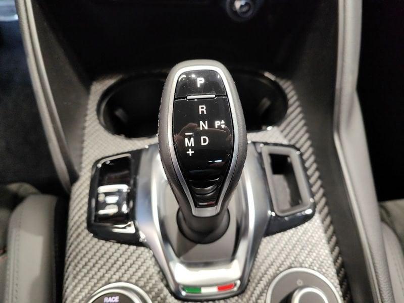Alfa Romeo Giulia Quadrifoglio V6 520 CvQuadrifoglio Collezione