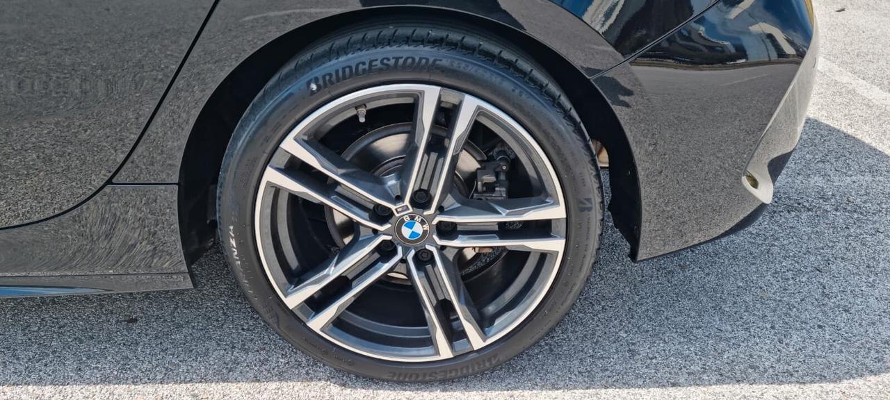 Bmw 116 116d 5p. Msport