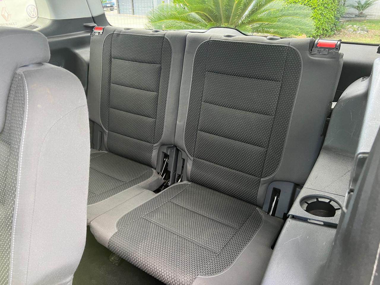 VW Touran 1.6TDI 105CV 7POSTI-2015"KM CERTIFICATI"