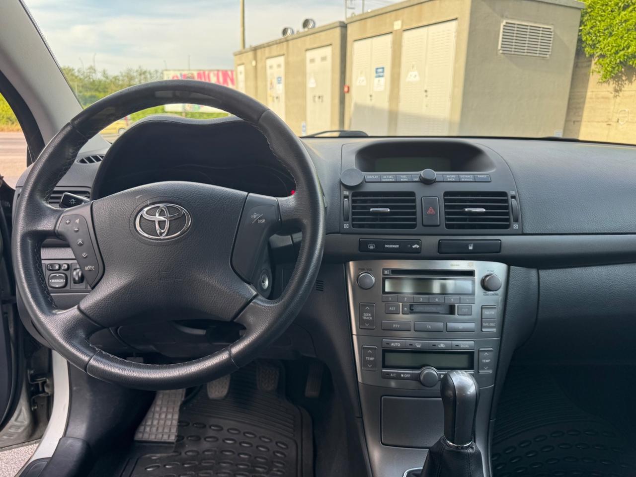 Toyota Avensis 2.0 D-4D 16V Station Wagon
