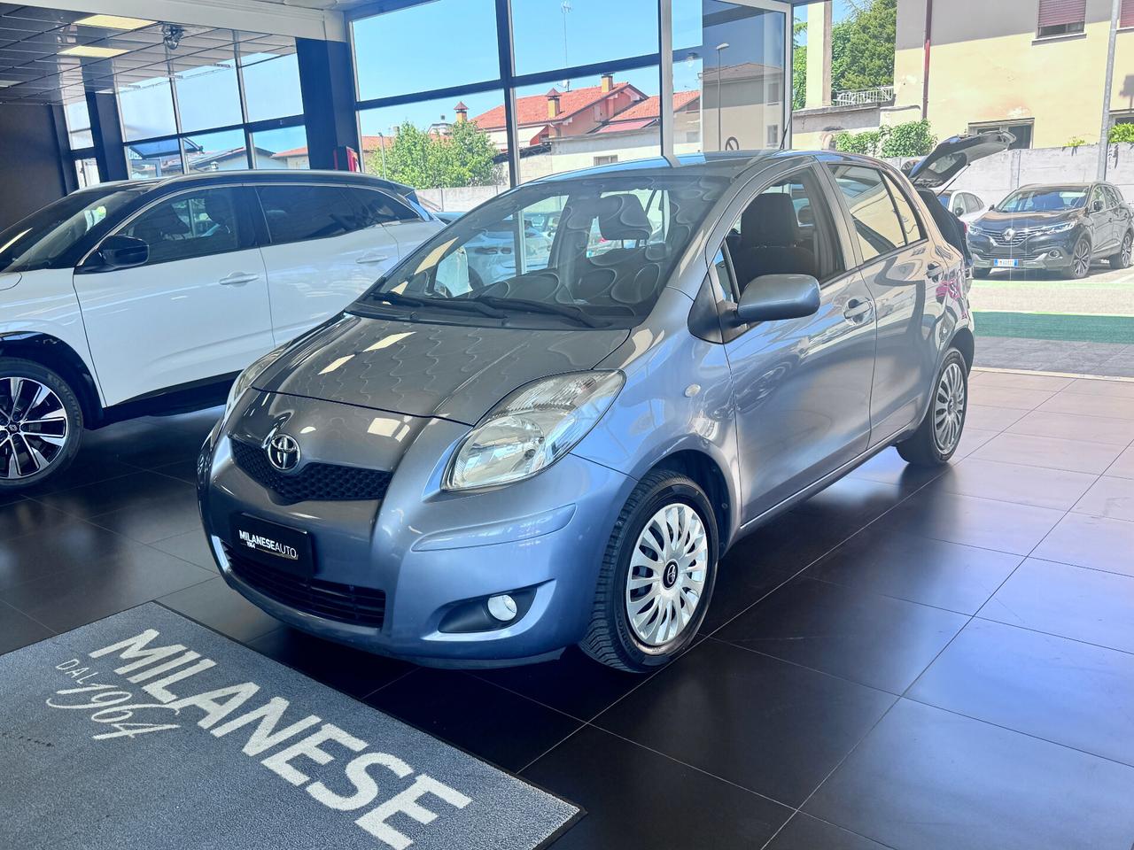 Toyota Yaris 1.0 5 porte Now