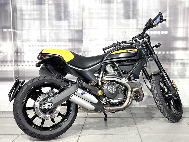Ducati Scrambler 800 Full Throttle